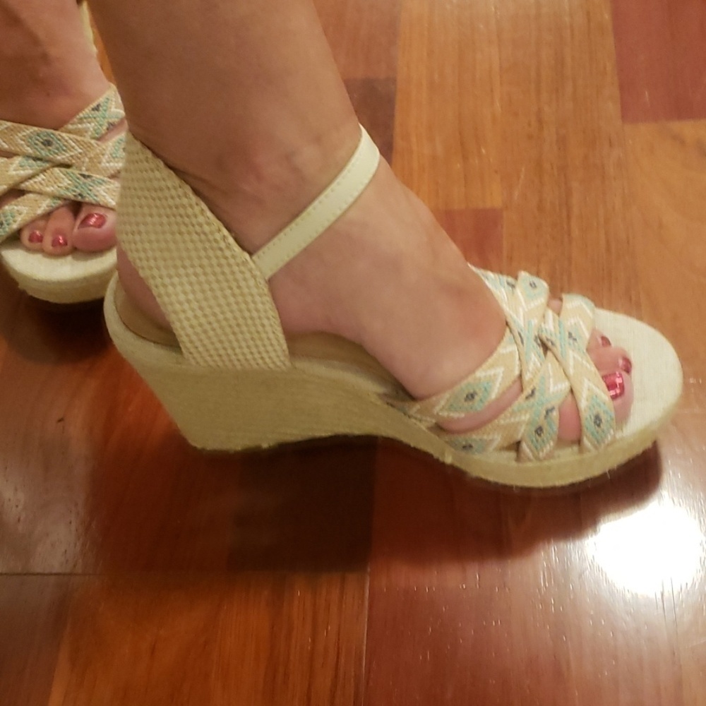 LUCKY Brand Platform Sandals 7m Burlap & Tan